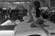 Models on the bonnet of an Aston Martin DB6 Volante 1966 Motor Show Old Photo 2