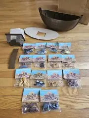 Vintage 1970's Noah's Ark ARCO & 14 sealed pairs of animals