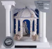 Wilton Porcelain Gazebo Wedding Cake Topper Bride & Groom w/ Display Case - NEW