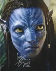 ZOE SALDANA In AVATAR : THE WAY OF WATER Hand signed 8x10 photo W COA