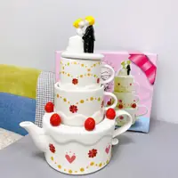 在飛比找蝦皮購物優惠-日本帶回 sunart 新婚蛋糕 結婚蛋糕 陶瓷造型茶具組 