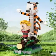 Calvin and Hobbes Comics Figures on a Log Ride 495 pcs MOC Building Blocks