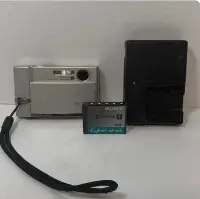 在飛比找Yahoo!奇摩拍賣優惠-Sony DSC-T30 原裝二手 數位相機 非 富士相機 