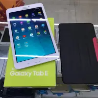 在飛比找蝦皮購物優惠-% 95新 Samsung Tab E 8吋 T377 4G