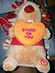 HALLMARK VALENTINES DAY " STUCK ON YOU PORCUPINE " SPINS AND SINGS NEW W/TAGS