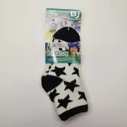 Fireside Youth Aloe Infused Indoor Sock OSFM White with Black Stars