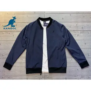 塞爾提克~KANGOL 英國袋鼠 男生 薄風衣外套 舒適速乾 運動夾克 飛行外套 經典繡標 藍色爆裂紋