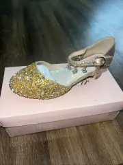 GIRLS FORMAL SHOES SIZE 4 Glittery, Sparkles, Charms, Easy Closure