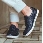 BED STU Men’s Muller Leather Sneaker, Pre-Scuffed, Designer, Navy, Size 11, NWT