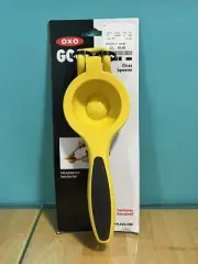 OXO Good Grips Aluminum Die-Cast Citrus Squeezer (New), A-42