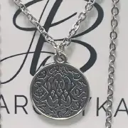 Baronyka Celtic Knot Shield Necklace Silver Tone New