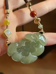 100% Untreated Genuine Nephrite Jade Pendant Hetian Jade 純天然和田玉