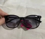 Foster Grant Sunglasses Fashion Black Woman's Scratch Resistant 100% UVA UVB