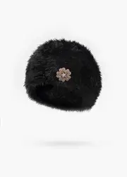 [Taking Shape] Taking Shape Fuzzy Beret in Black, Cotton - Women's Accessories Black