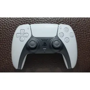 PS5 SONY 索尼 原廠手把維修(各品項價格可詢)，類比飄移維修，另可更換大容量電池※已開放霍爾類比搖桿更換服務※