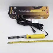 Bayco SL-2125 Worklight Floodlight 600 Lumens 60 LED 25 Ft Cord W/ Magnetic Hook