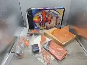 Remote Control Flying Clownfish Air Swimming Fish 2011~ NEW Damaged Open Box