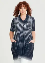 [Taking Shape] Taking Shape Indigo Printed Tunic Size 18 in Dark Indigo Print - Plus Size Women's Tops & T Shirts Dark Indigo Print