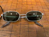 在飛比找Yahoo!奇摩拍賣優惠-美國製博士倫B&L時期經典款雷朋太陽眼鏡  正老件 正品  