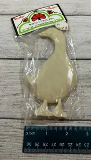 Vintage Darice Wood Poly 5.75" Goose Taiwan New Old Stock Tub14