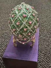 NEW Rucinni Green Egg Russian Flowers Basket Trinket Box Crystals