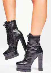[AZALEA WANG] Don't Call Me Yours Lace Up Boots