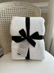 West Elm European Flax Linen Mini Waffle KING/CAL. KING Duvet Cover White READ