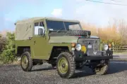 1/72 British Land Rover III Lightweight. Painted Resin. 2000 models on offer.