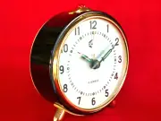 LOUD NEW OLD STOCK Vintage 70's KUCO USSR Winding Alarm Clock Desk Table NR181