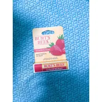 在飛比找蝦皮購物優惠-全新/Burt's Bees草莓護唇膏🍓