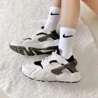 在飛比找蝦皮購物優惠--ESL- 現貨 NIKE WMNS AIR HUARACH