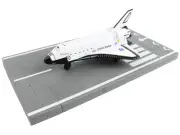 NASA Shuttle Discovery CARZ White USA w/ Runway by Runway24