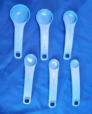 Tupperware Measuring Spoons Set of 6 Blue Nesting Scoops NEW