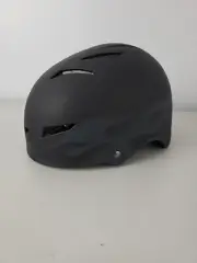 Giro FLAK Bicycle Skating Cycling Skater Helmet Matte BLACK 55-59cm MEDIUM flame