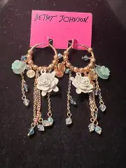 Betsey Johnson White Rose Floral Hoop Earrings Rare- 7