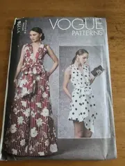 VOGUE PLAYSUIT SEWING PATTERN 1708 8-16 BACKLESS PLUNGE NECK JUMPSUIT Uncut