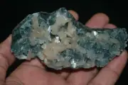 stilbite on green chalcedony mineral specimen india #589