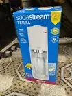 Sodastream Terra Sparkling Water Maker Machine (White) Bundle.