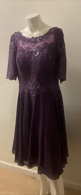 JJ’s House Gape Sequins T Length Gown Size 14