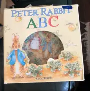 BOXED FIRST LEARNING WITH PETER RABBIT ABC WEDGWOOD SET PLATE BOWL CUP BOOK NIB