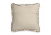 LUCIUS Cushion