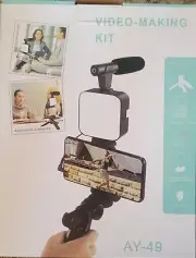 Vlogging Kit for Smartphone – Tripod, LED Light, Microphone, Phone Holder