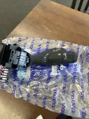DL1625 VOLVO XC90 INDICATOR CONTROL SWITCH STALK 31674103