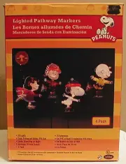 Snoopy Peanuts Winter Christmas Lighted Pathway Sidewalk Markers Set 4 Linus Luc