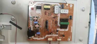 國際42吋液晶電視型號TH-42A410W面板破裂拆賣