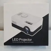 Portable Mini Projector High Resolution Black and White w/ Remote Sealed NOS