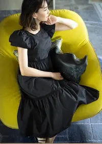 在飛比找Yahoo!奇摩拍賣優惠-M’S GRACY近新黑色心型刺繡洋裝38號可水洗～