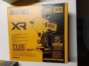 DEWALT 20V MAX XR Brushless Cordless 1/2 In High Torque Impact Wrench w/ Hogs /R