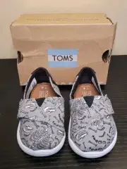 Toms Classic Dinosaur Bones Glow in the Dark Drizzle Grey Slip On Size 4 NEW