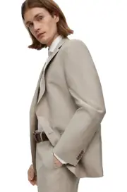 $795 - BOSS Regular Fit Suit Italian Fabric Virgin Wool - Size 50R